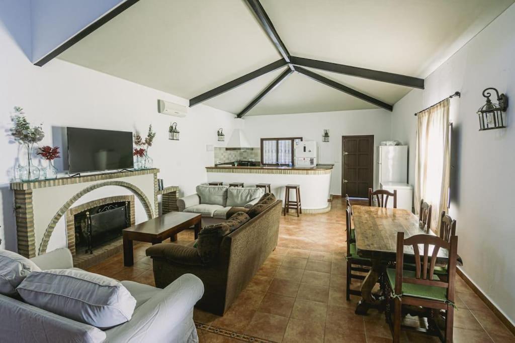 Finca Campo Alegre Villa Утрера Екстериор снимка