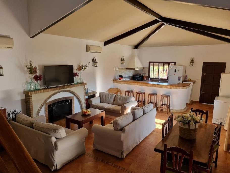 Finca Campo Alegre Villa Утрера Екстериор снимка
